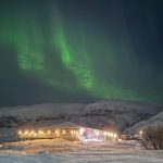 Северное сияние в Териберке: когда смотреть, лучшие точки и как фотографировать